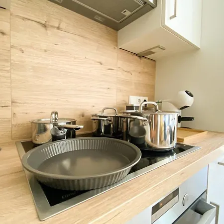 Apartment 220 Lux Furnished Flat