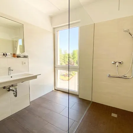 220 Lux Furnished Flat Beaufort