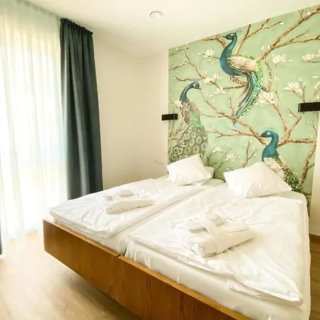 220 Lux Furnished Flat Beaufort