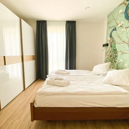 Apartment 220 Lux Furnished Flat *